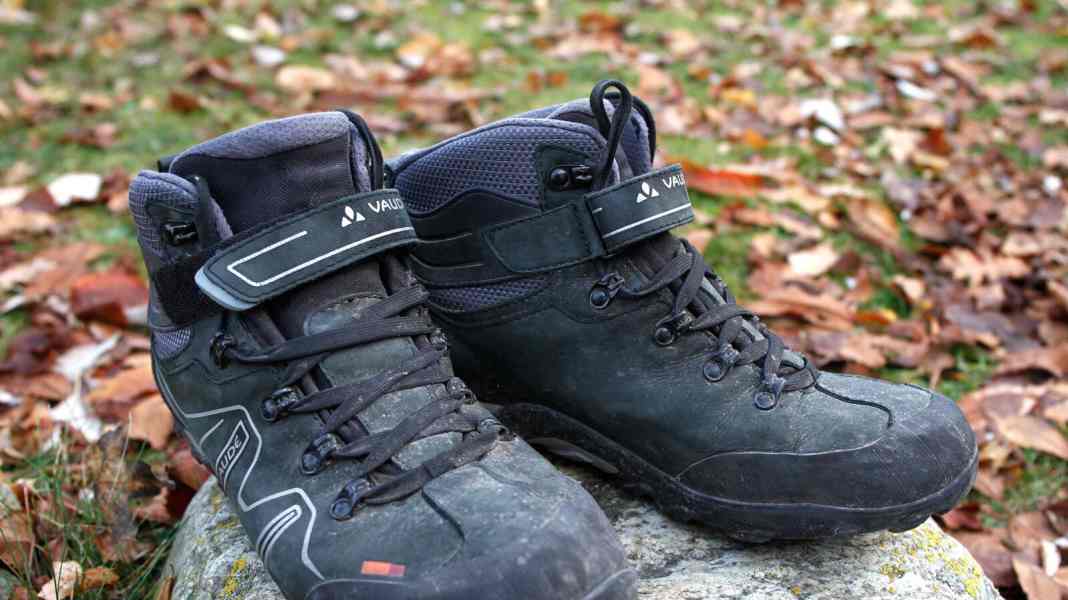 Robust MTB shoe for all weathers