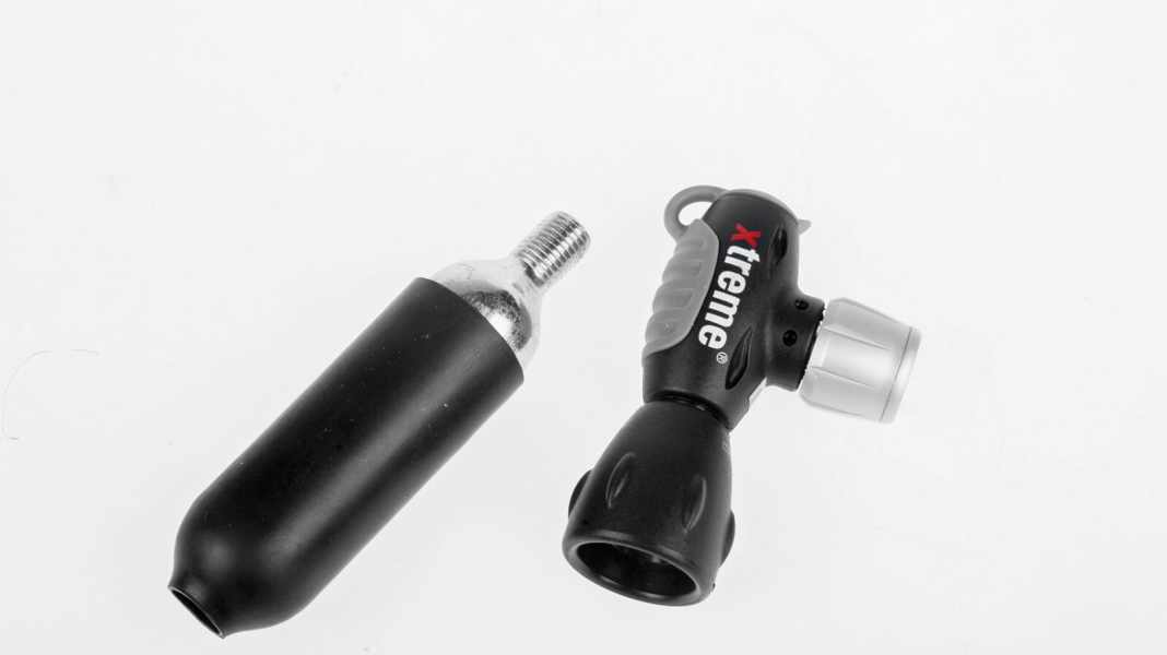 BIKE COMPONENTS AND ACCESSORIES: 6 CO2 pumps in a short test