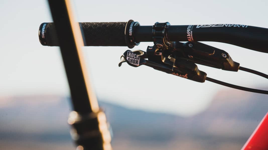 Rock Shox gives Reverb a new lever