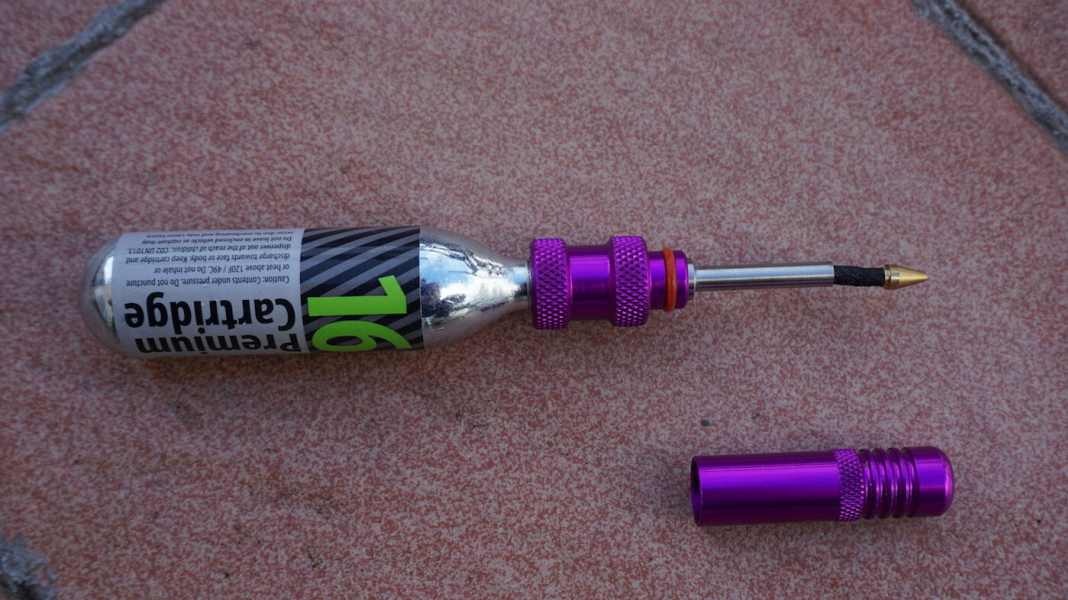 Patch tubeless discs in 30 seconds