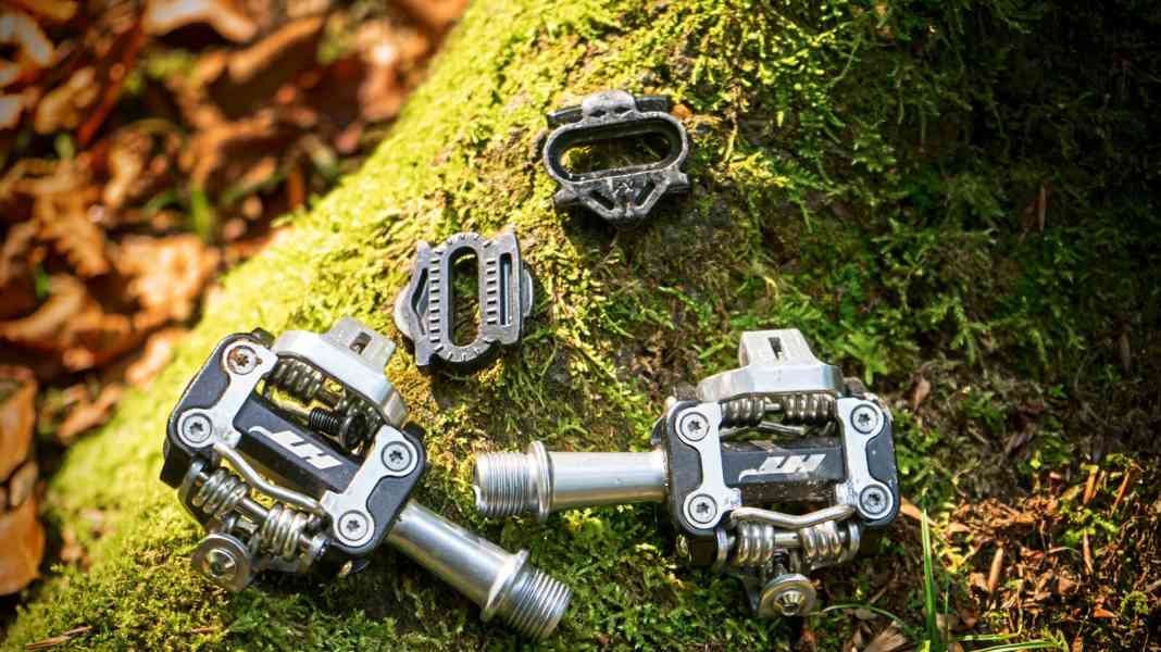 Lightweight and good? MTB pedals HT M1 XC in the test