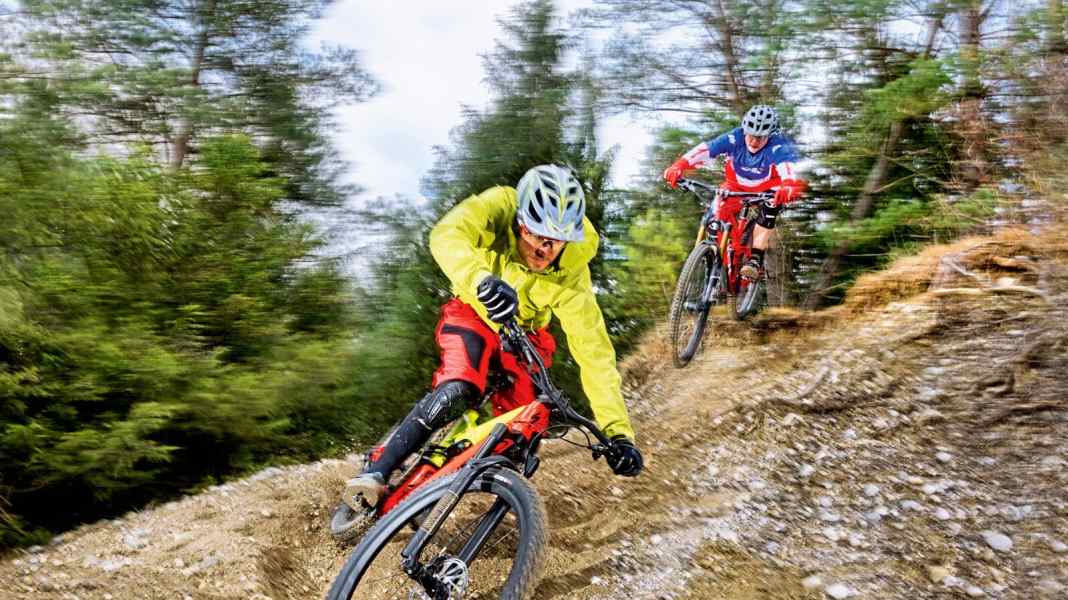 Duel Specialised S-Works Enduro 29 vs Trek Slash 9.9