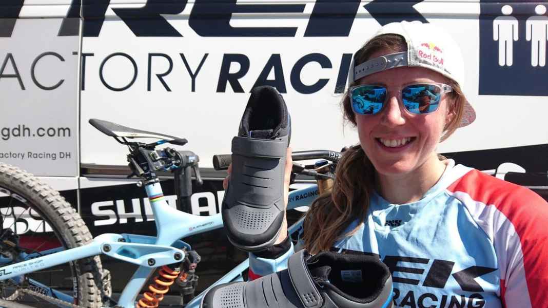 Shimano shows new gravity and AM shoes and pedals