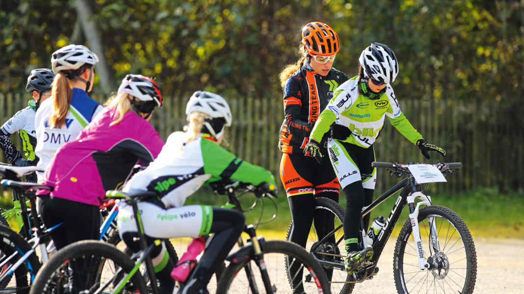 The early bird gets the worm: how kids learn to bike quickly and safely