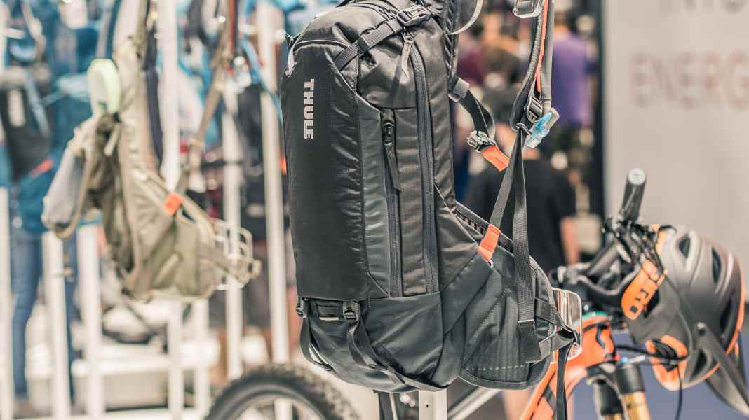 Protection from Sweden: Thule rucksack with back protector