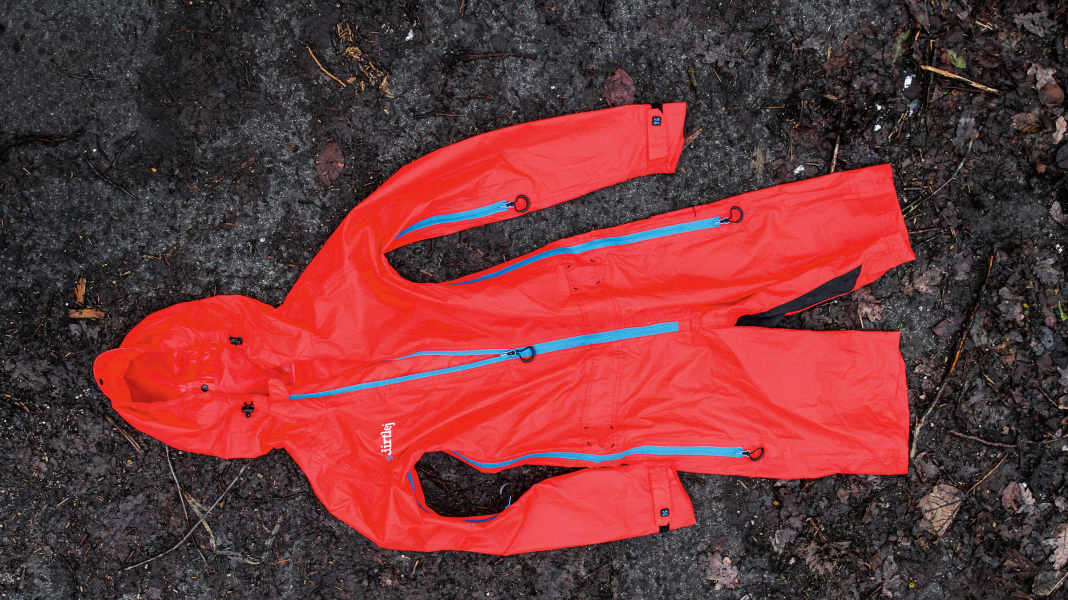 Dirtlej Dirtsuit Light: Regen-Overall für Touren-Biker