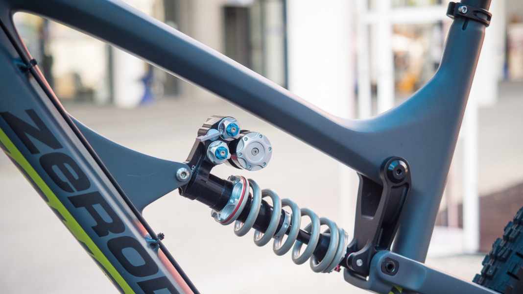Push Elevensix: innovativer Stahlfeder-Dämpfer
