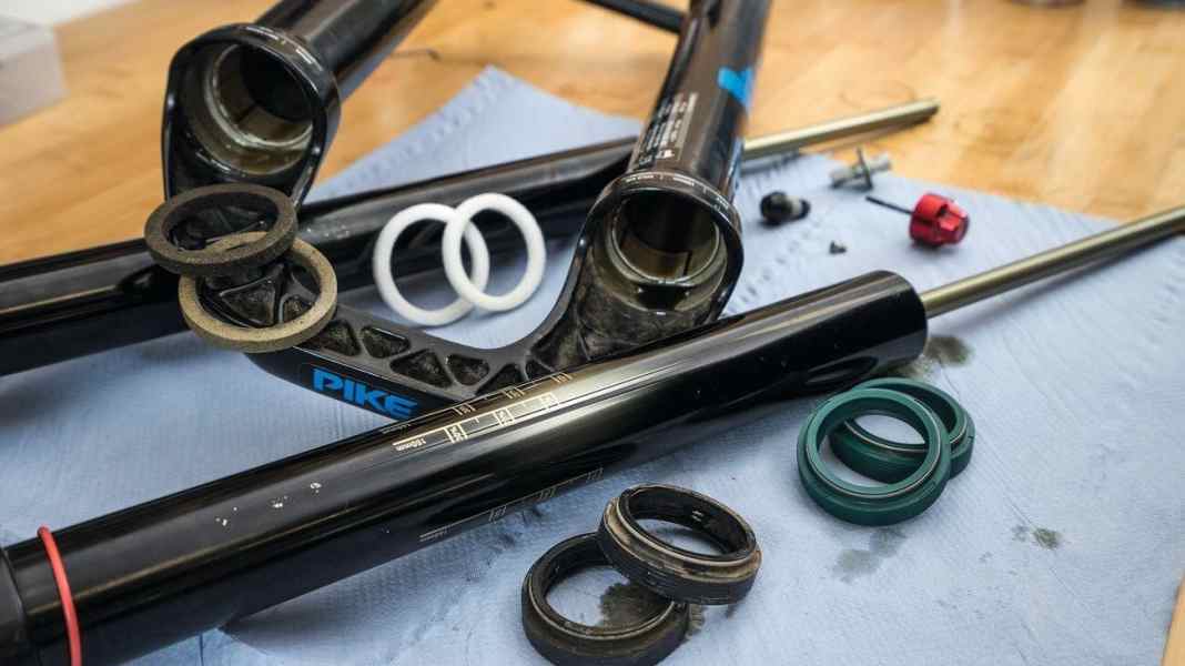 MTB fork service: What can you do yourself?