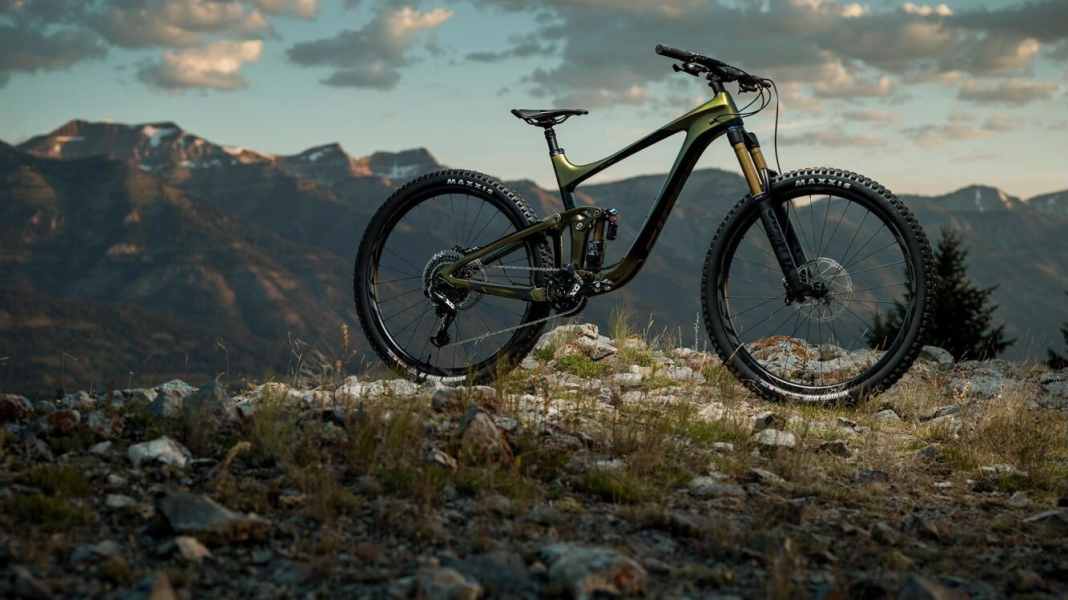 EWS-Racebike mit Serienreife: Giant Reign 29