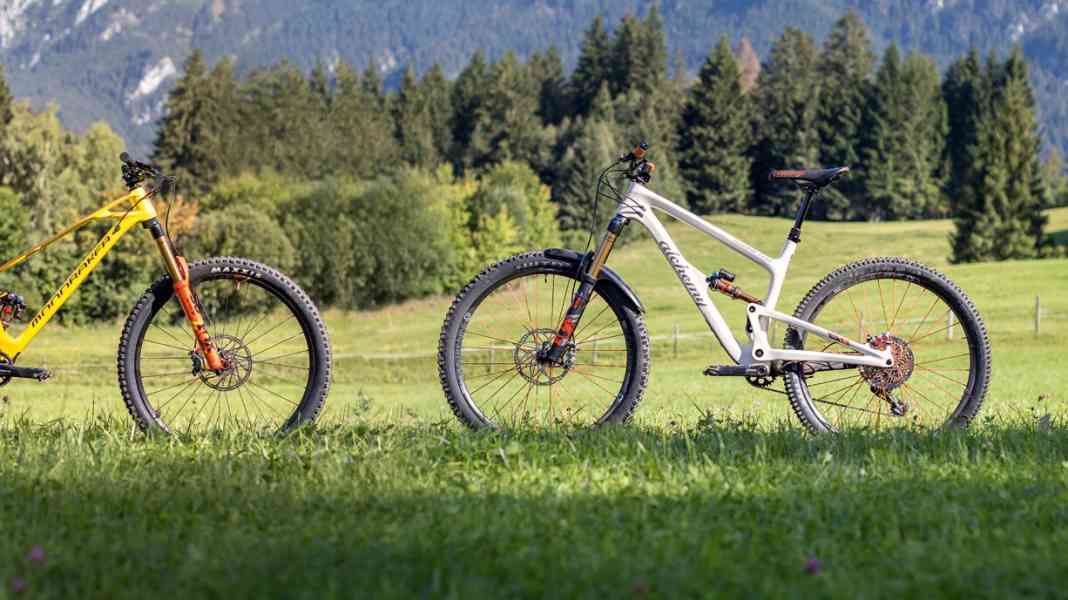 Mondraker Foxy Carbon RR vs. Alchemy Arktos 29
