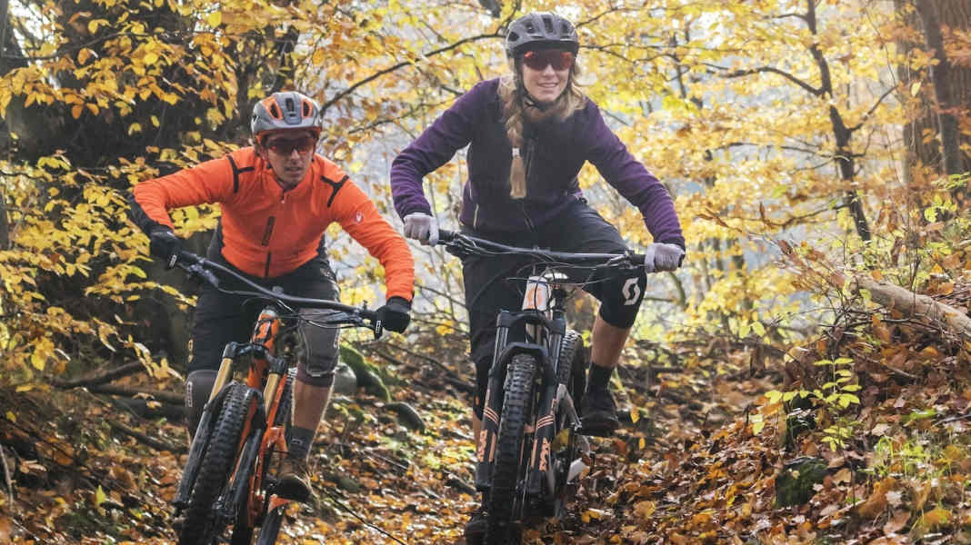 12 softshell jackets in a comparison test