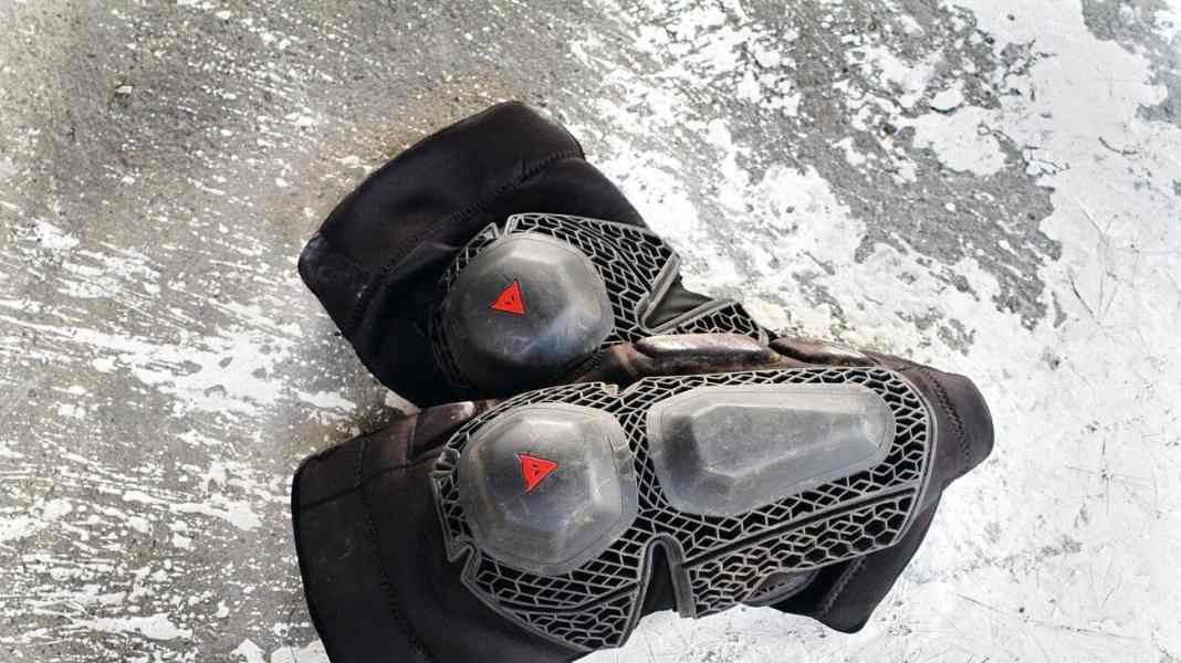 Short test of the Dainese Enduro Knee Guard knee protector