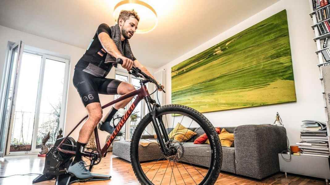Indoor-Training: 9 Rollentrainer und Software im Test