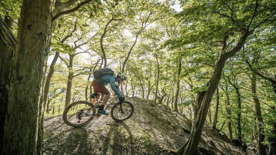 Comfortable backpacks for long MTB tours