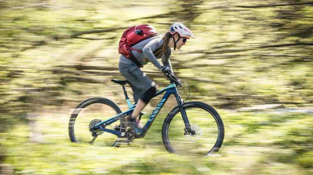 Große Runde: 8 Touren-Rucksäcke im Vergleich