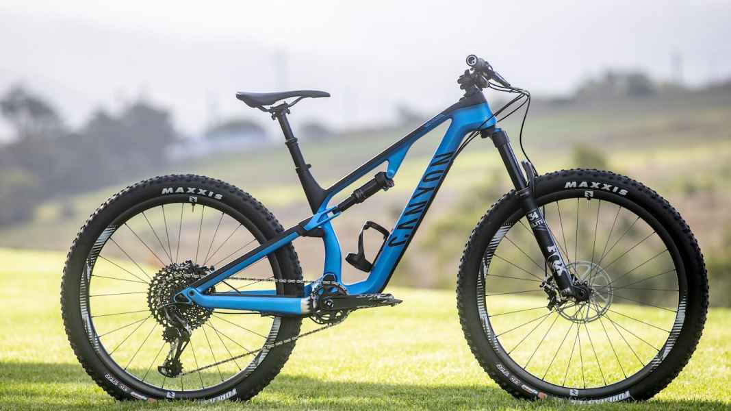 Canyon Neuron CF: Mehr Sport-Tourer als Trailbike