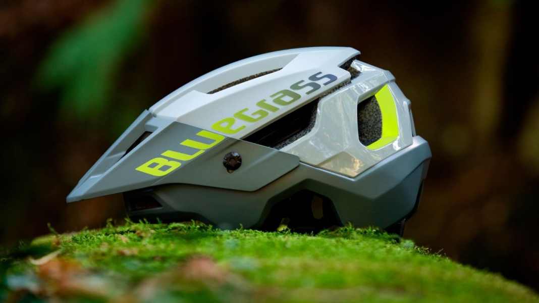New bluegrass helmet: Rogue Core