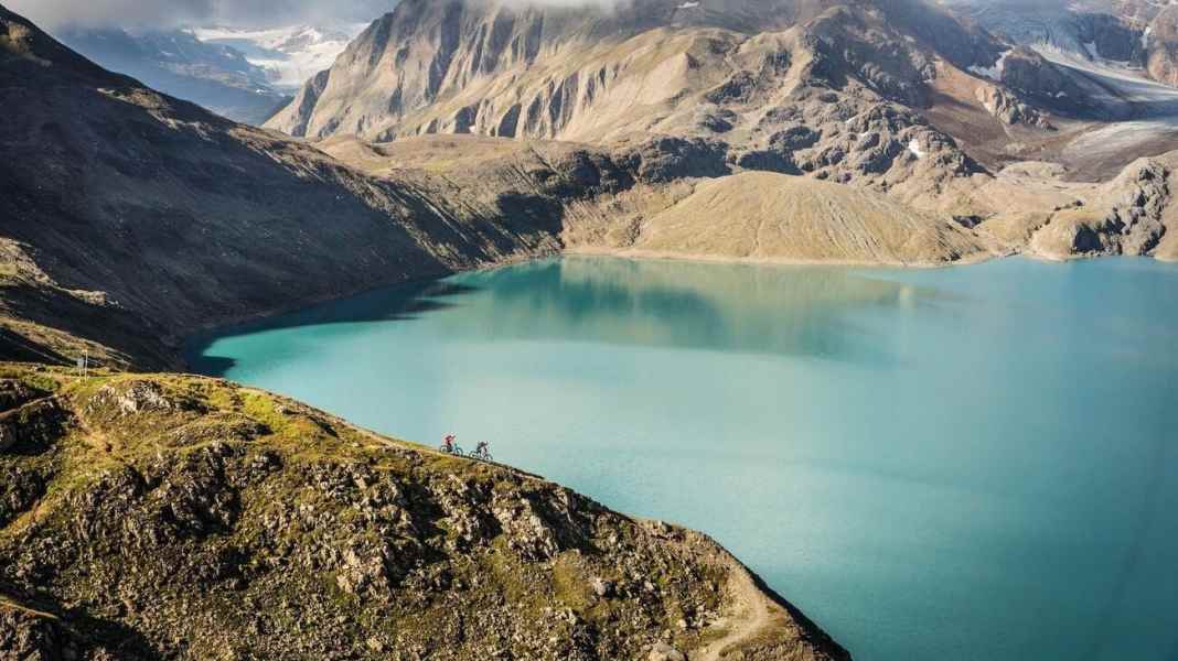 Altitude metre rush: 4-pass tour in 2 days
