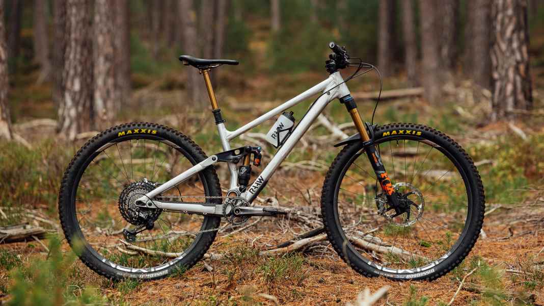 New trail bike from Raaw: the Jibb