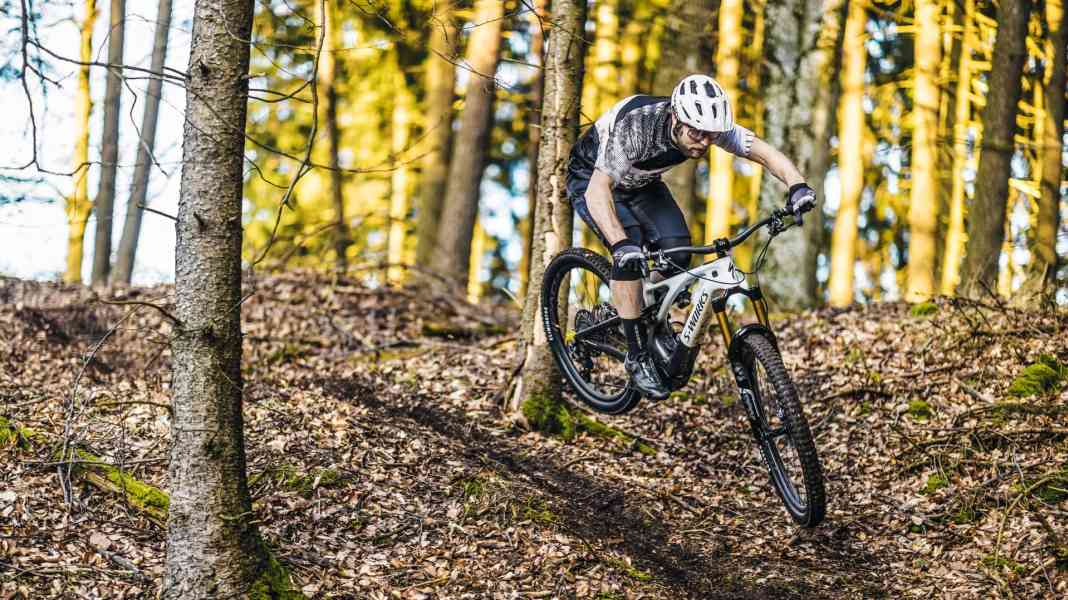 E-Enduro mit Spaßgarantie: Specialized Levo