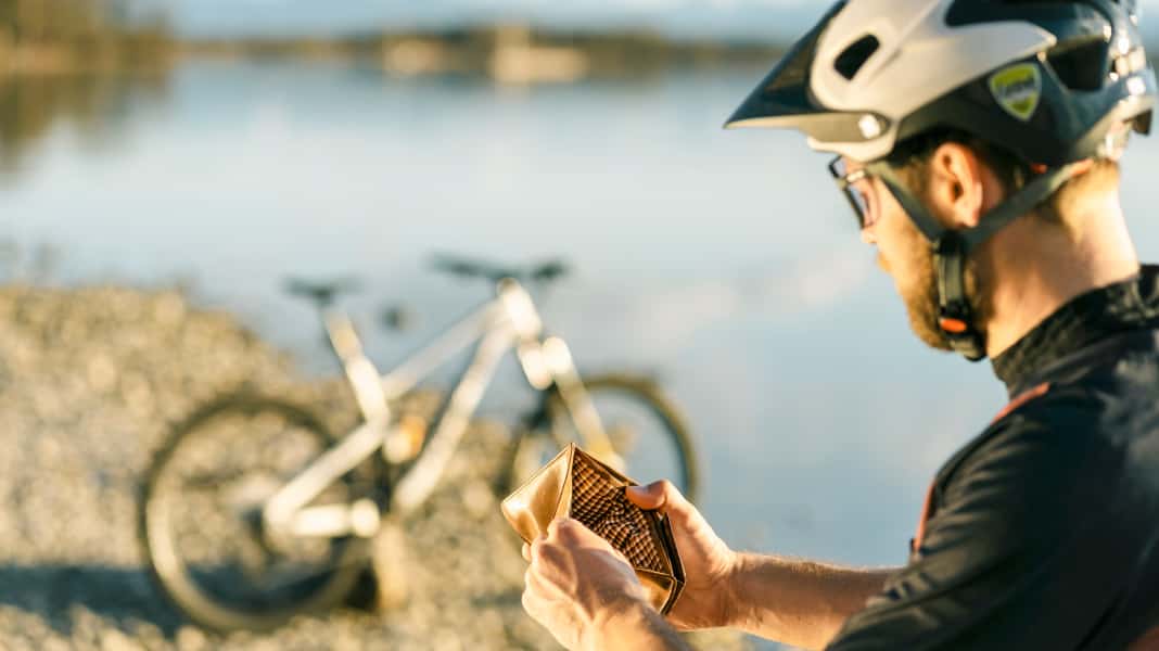 Better alternative: leasing or buying a used MTB?