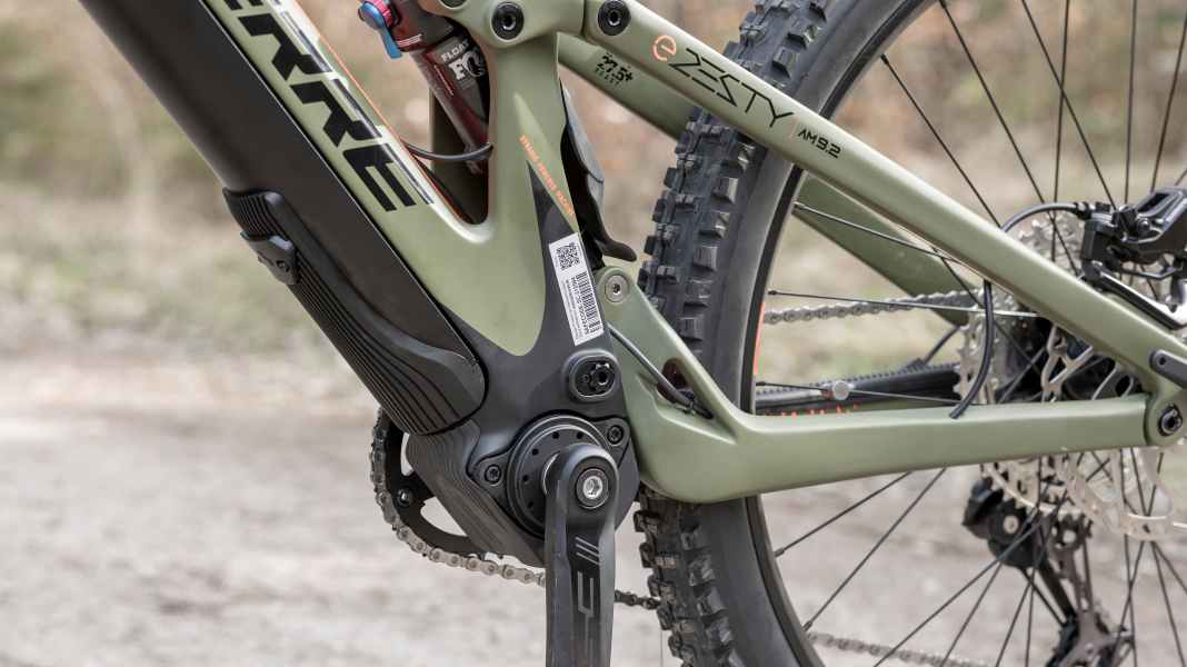 Alternative E-MTB drives: minimal assist or power motors
