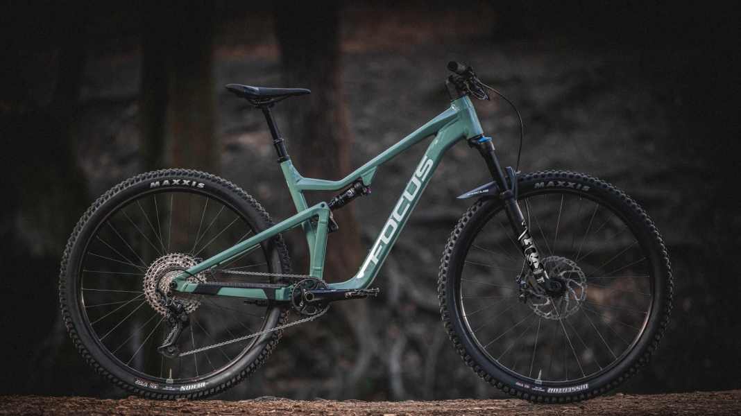 Focus Thron: a lot of trail bike at a low price