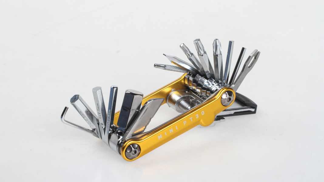 First aiders: 13 mini-tools in a comparison test