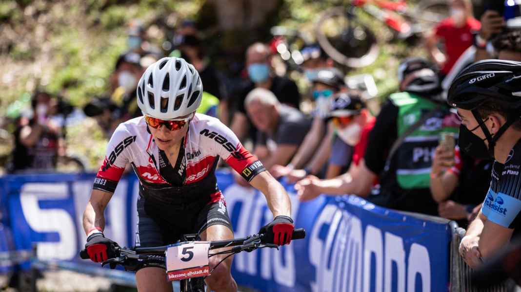 U23 world champion Lecomte dominates