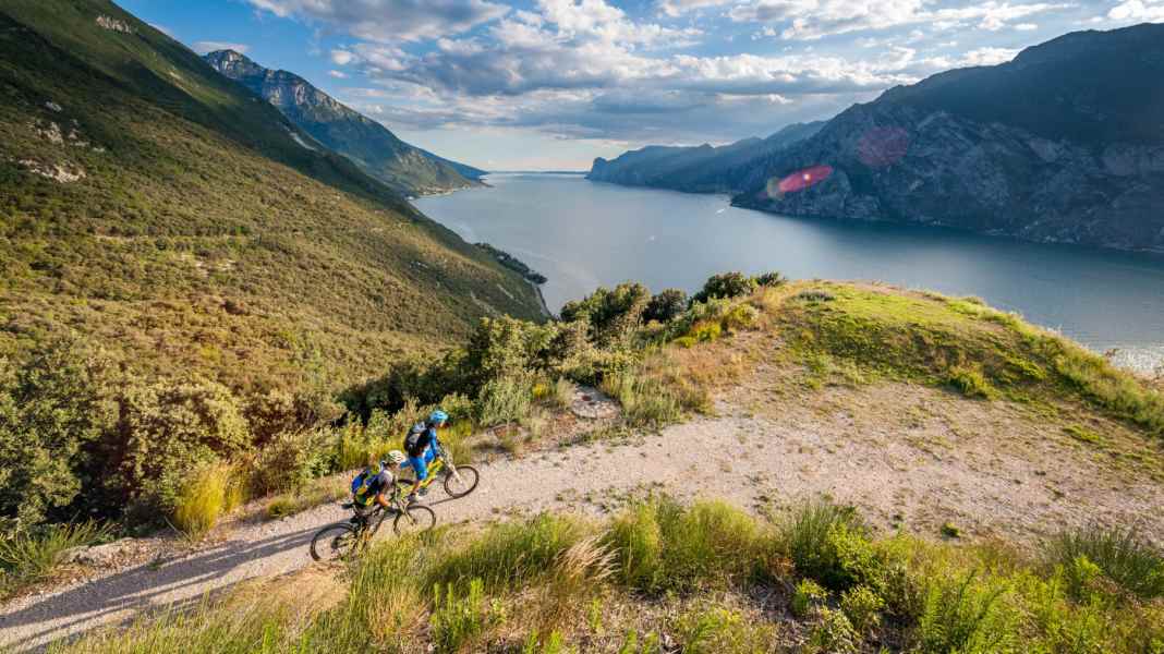 On two wheels from the Dolomites to Lago di Garda