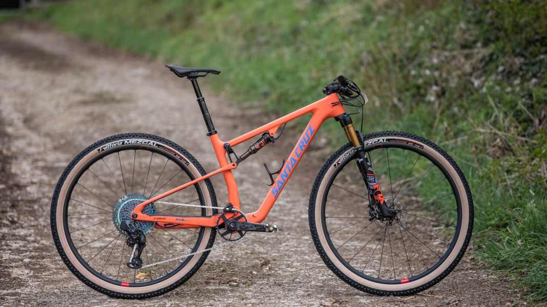 Racefully reloaded: Santa Cruz Blur