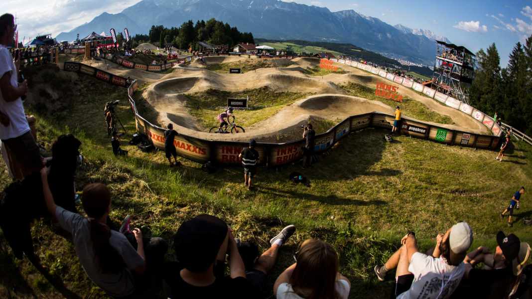 Faszination Pumptrack: 4 Dirtbikes im Kurz-Check