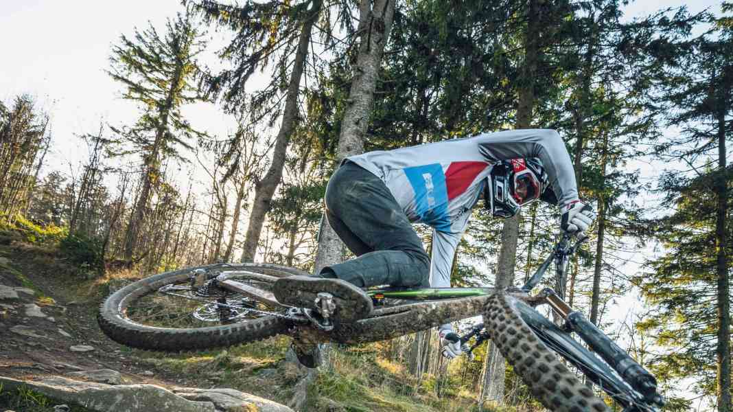 Expensive but cool: 10 high-end enduro bikes in the test