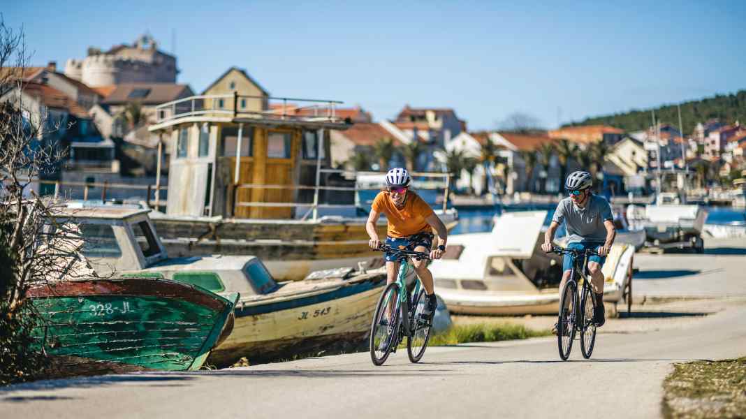 Fitnessbikes: 12 Modelle bis 2500 Euro im Test