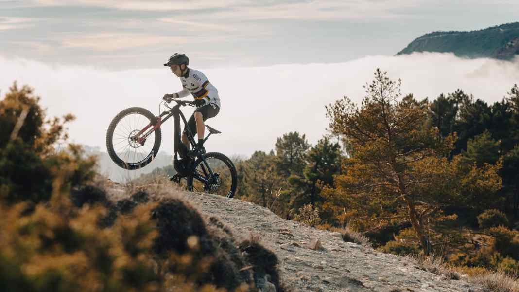 Lapierre verpflichtet E-MTB-Weltmeister