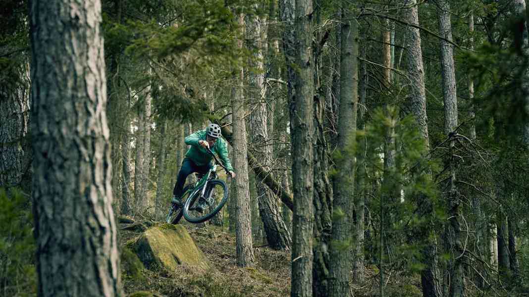 Trail bikes: Last shows two new lightweights