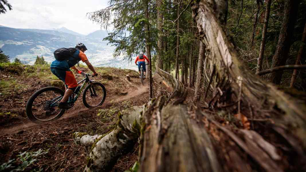 Season opener at the Bikepark Lienz in East Tyrol