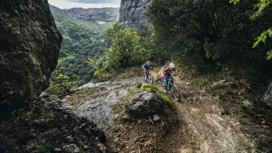 Marmitte dei Giganti: Uphill challenge on the No-Foot-Downhill