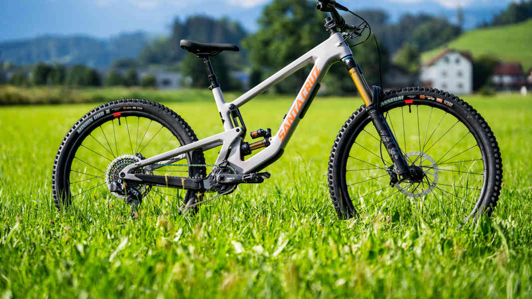 Santa Cruz Nomad 6: jetzt mit Laufradmix