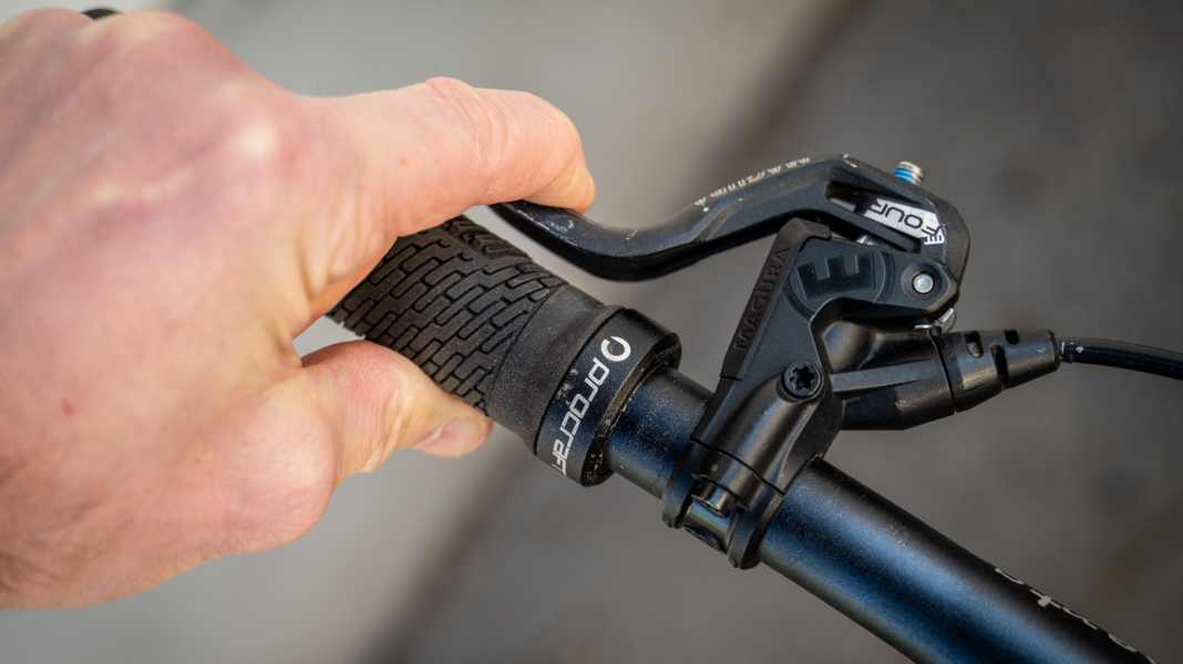 Air in the brake line: Bleeding the disc brake - why it's so important