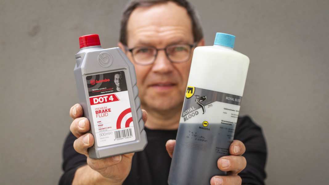 ​Bremsflüssigkeit: DOT oder Mineralöl – welches ist das beste Bremsmedium?