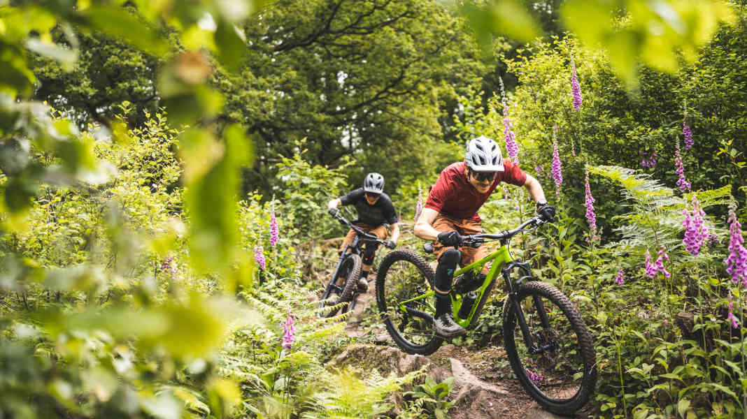 10 must-haves: equipment for mountain biking in spring