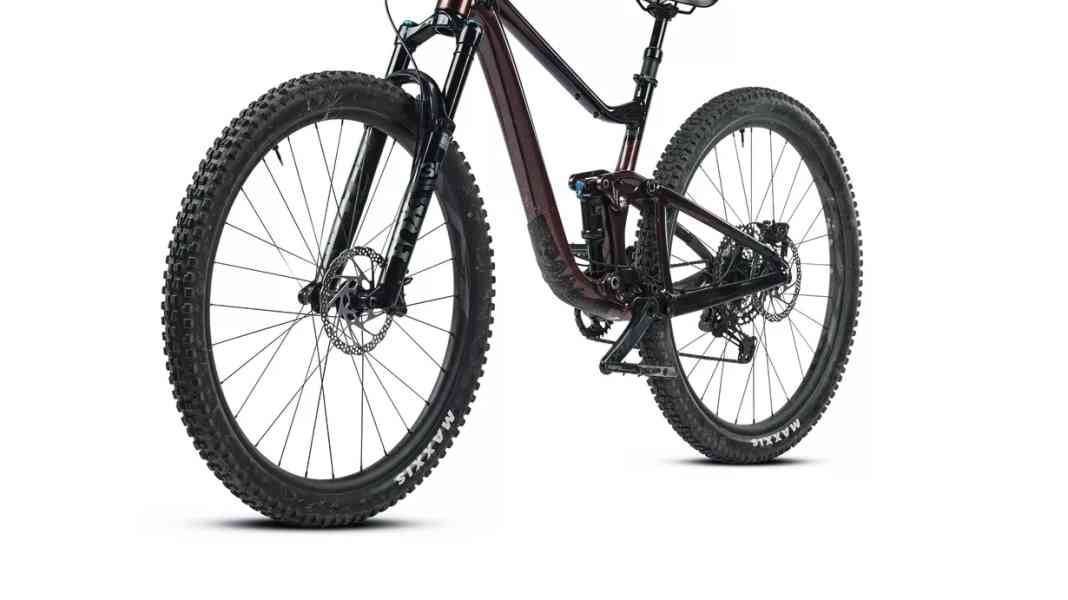 FREERIDE trail bike test 2022: Giant Trance 1