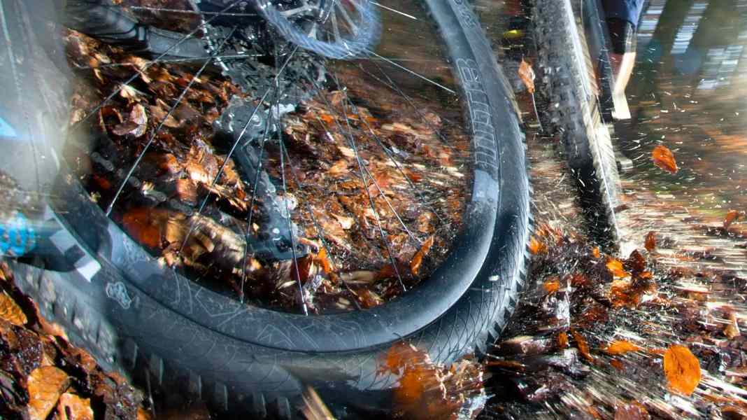 Mountain bike wheels: Do carbon wheels have advantages for MTBs?