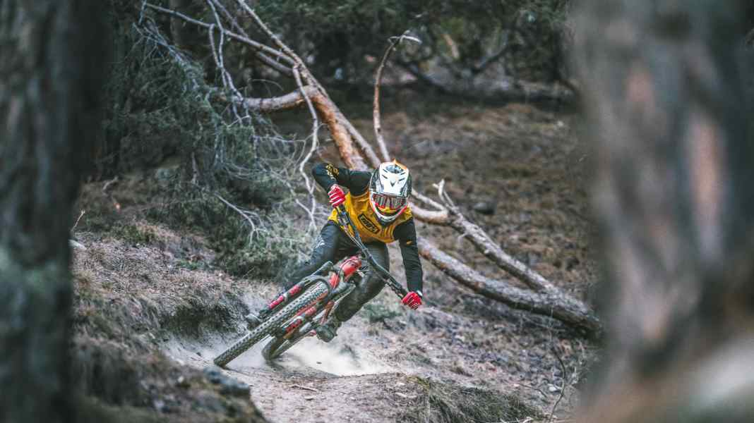 Premium enduro bikes 2023: Transition Patrol Mullet CF GX on test