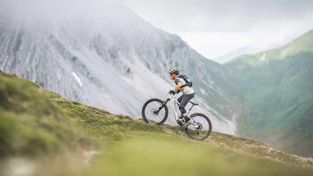 Angst vor leerem E-Bike-Akku: 7 Tipps für mehr Reichweite