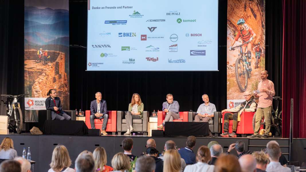 Two-metre rule: Mountain bike congress seeks new paths for Baden-Württemberg