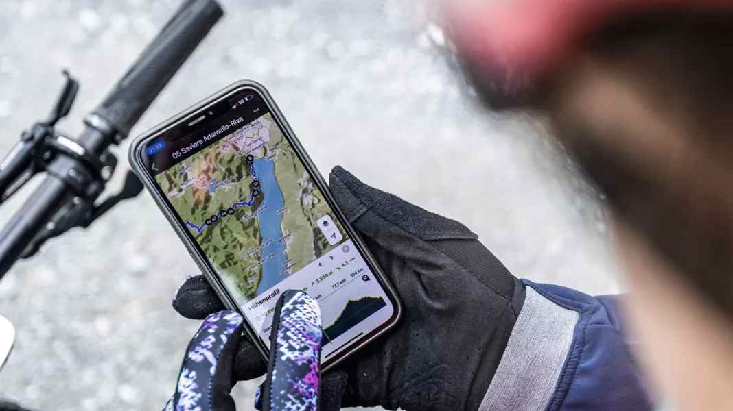 Smartphone as a bike sat nav - comparison test of apps and GPS devices