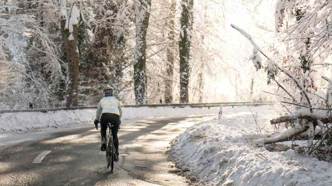 Faire du vélo de course en hiver : Les meilleurs conseils de motivation