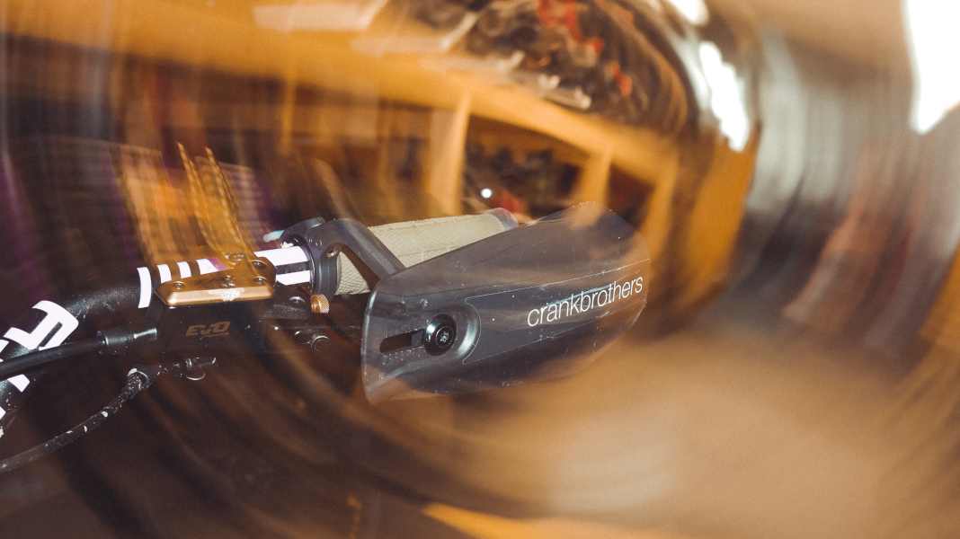 Crankbrothers Guardian: Die stylischsten Handguards ever!?